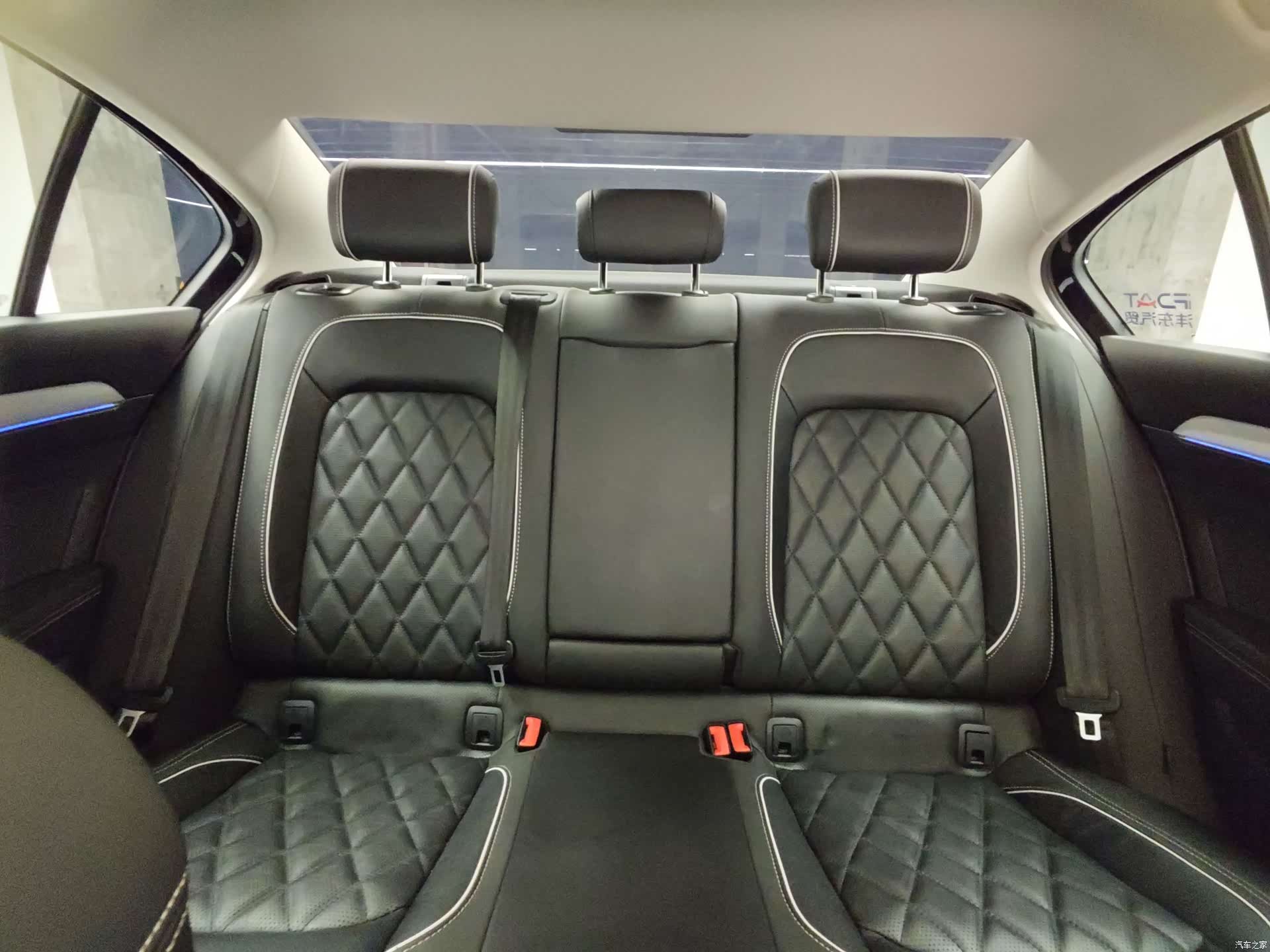 Volkswagen Magotan, 2024 13
