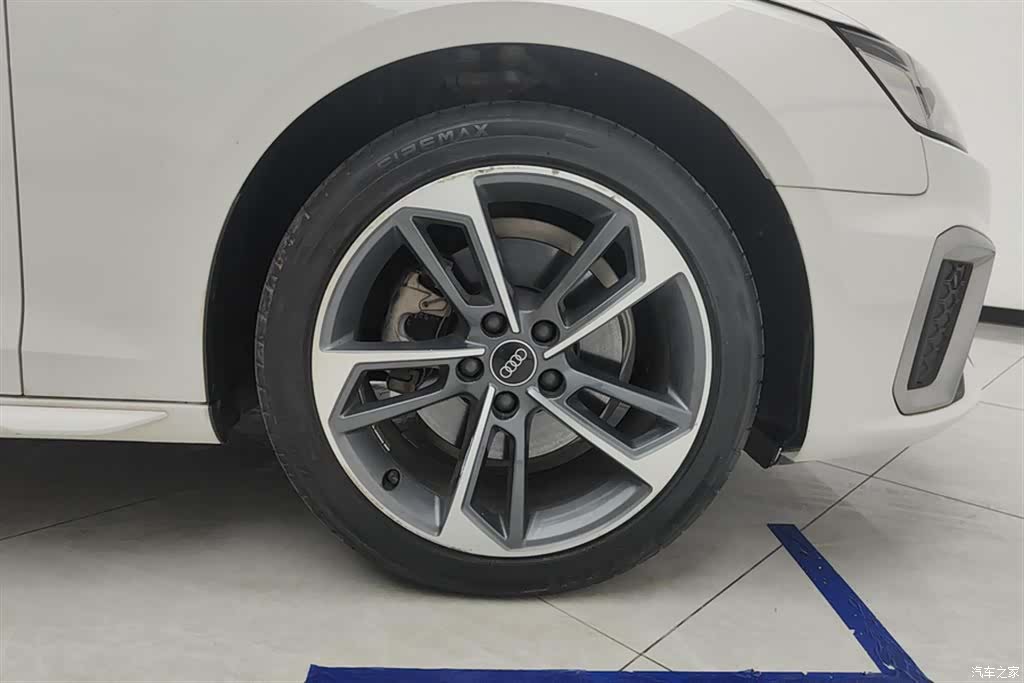 Audi A4L, 2022 6