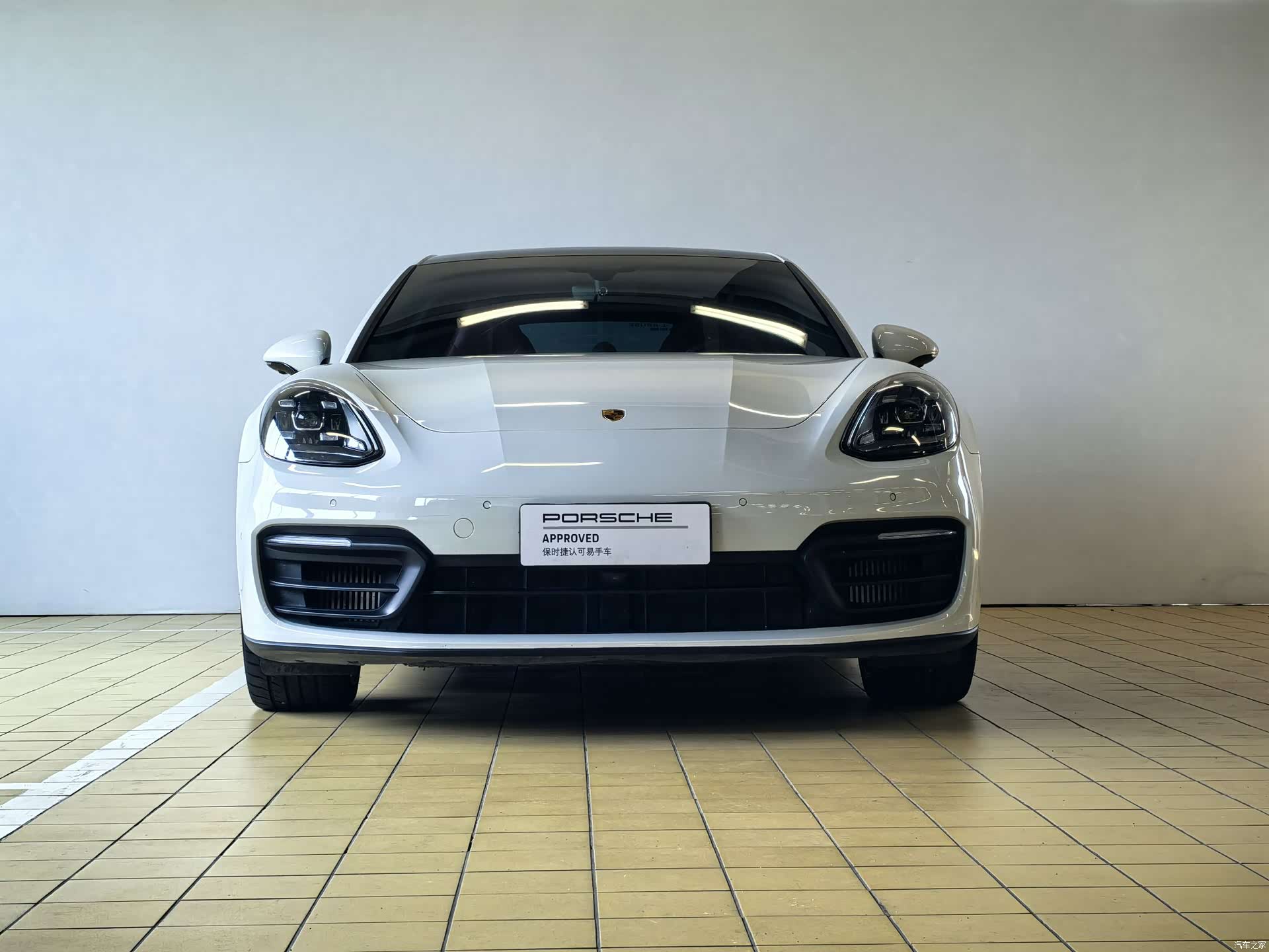 Porsche Panamera, 2023 3