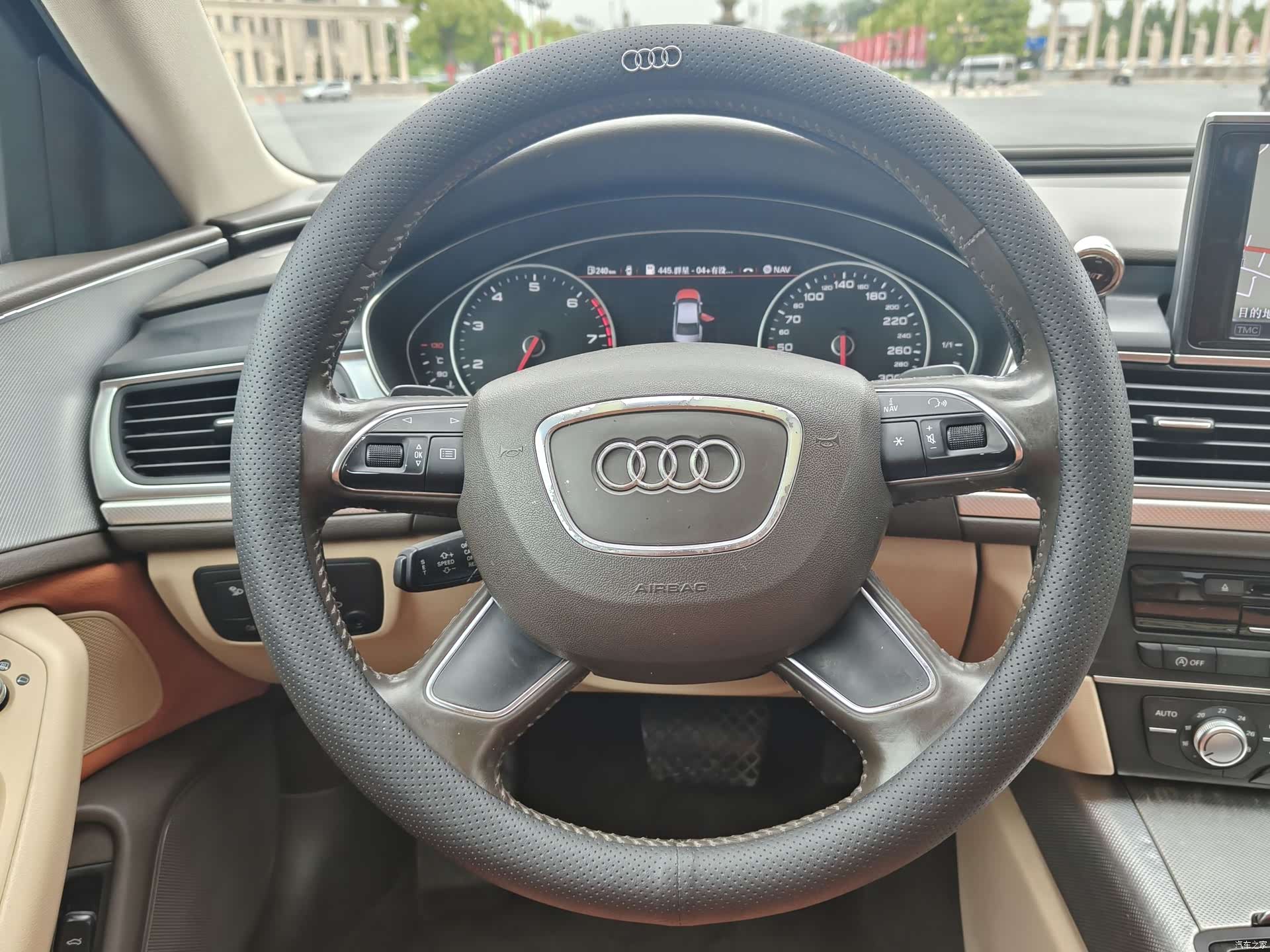 Audi A6L, 2013 16