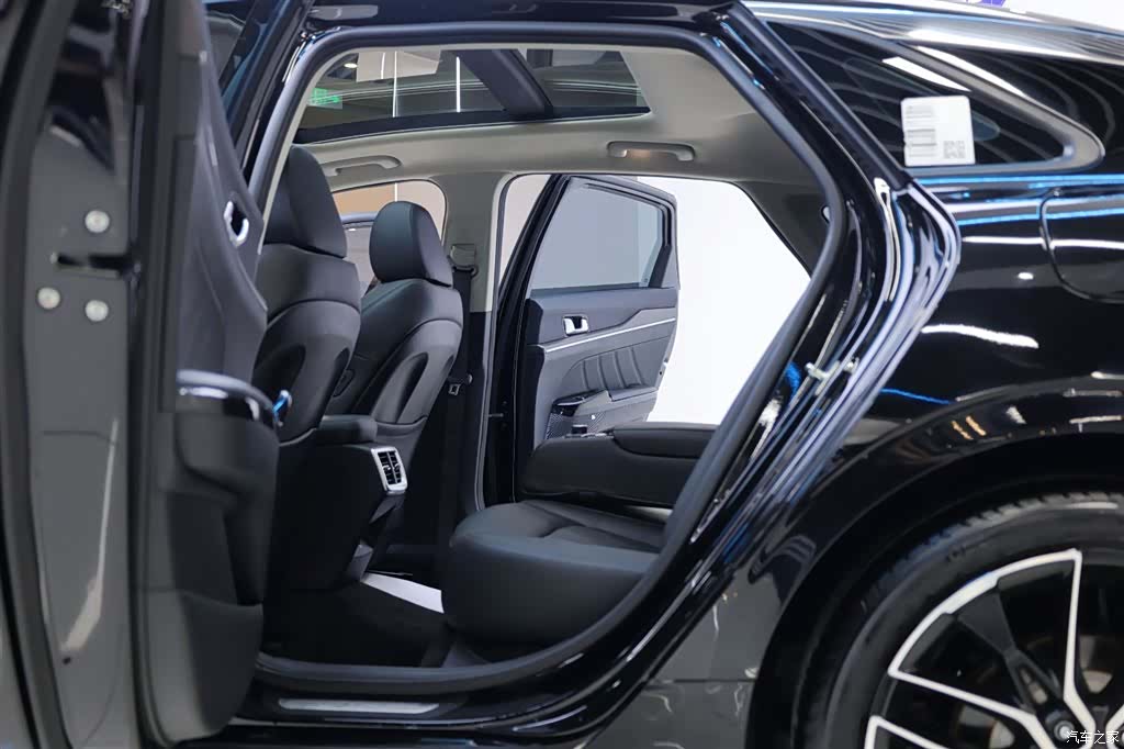 Kia K5, 2024 28