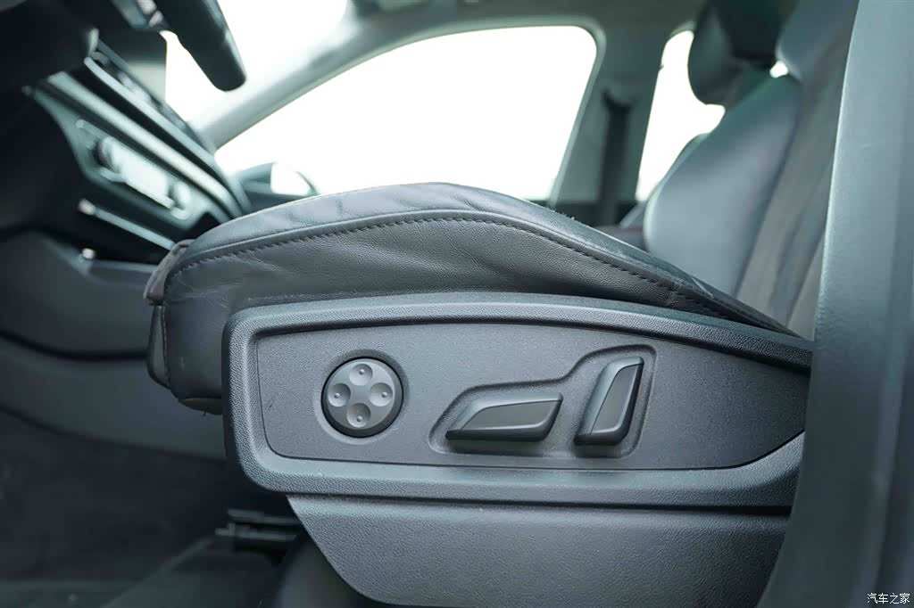 Audi Q5L, 2021 13