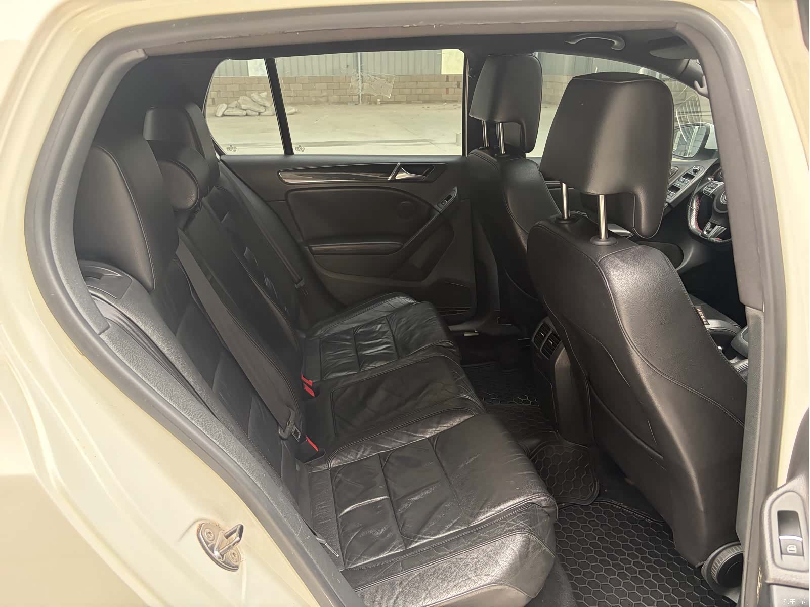 Volkswagen Golf, 2011 12