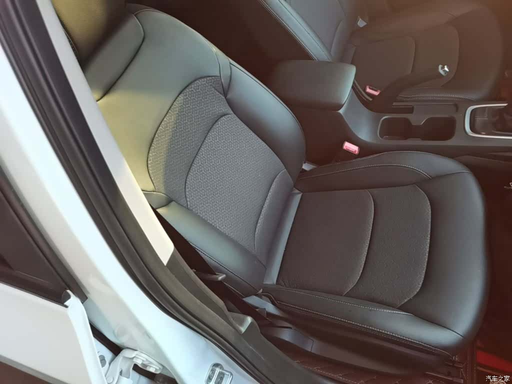Chevrolet 320, 2018 25