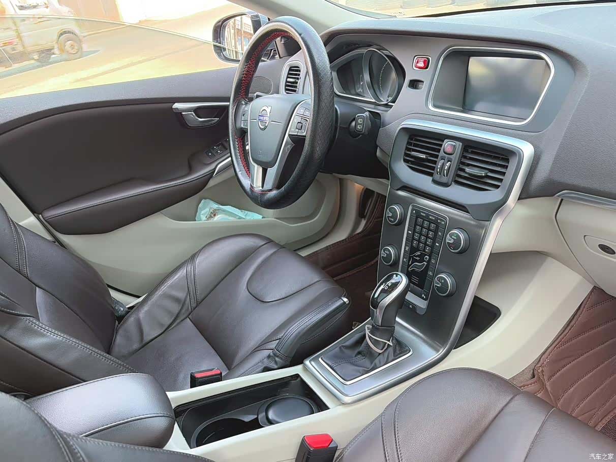 Volvo V40, 2014 2