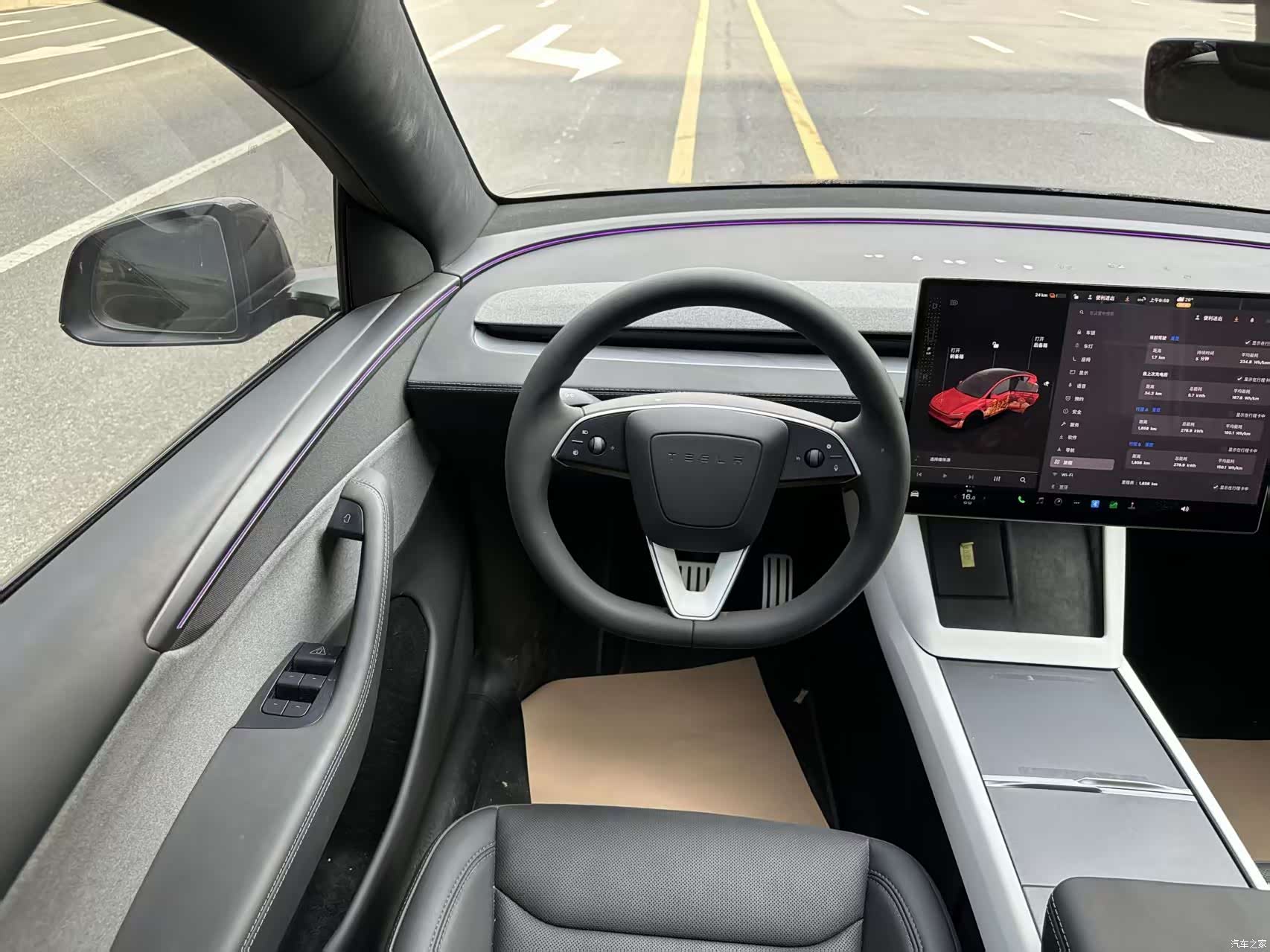 Tesla Model Y, 2026 11