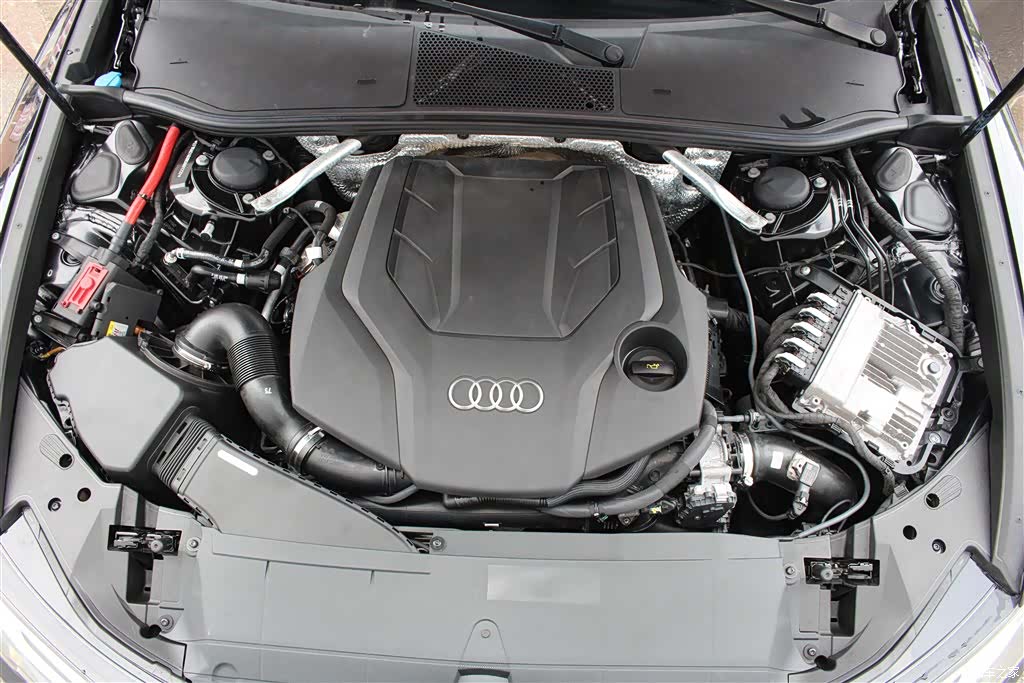 Audi A6L, 2021 13
