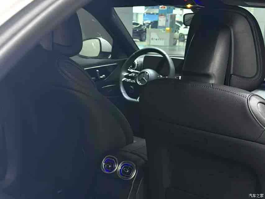 Mercedes-Benz C-Class, 2024 7