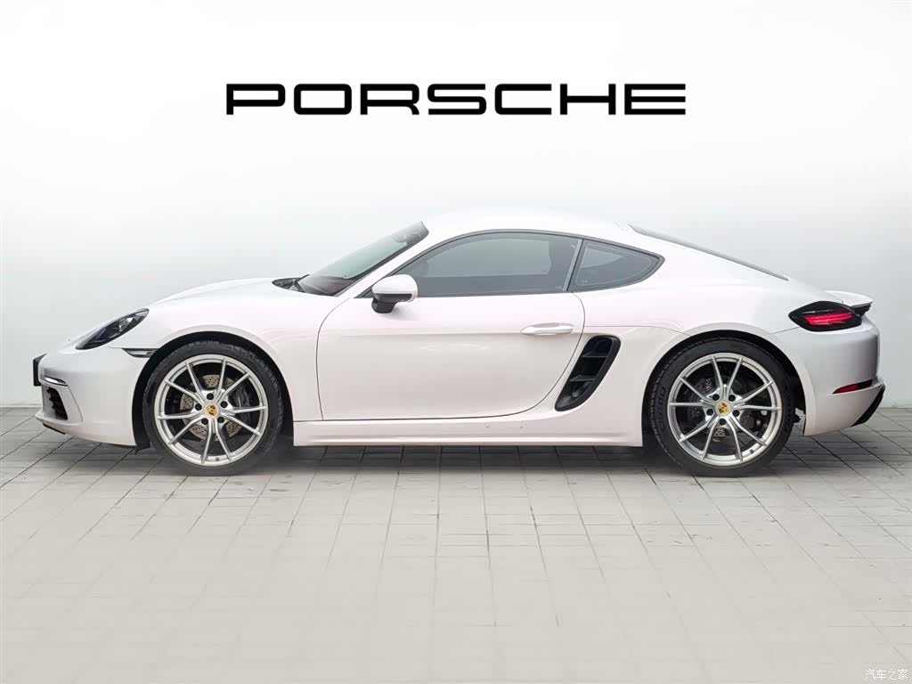 Porsche Cayman, 2023 7
