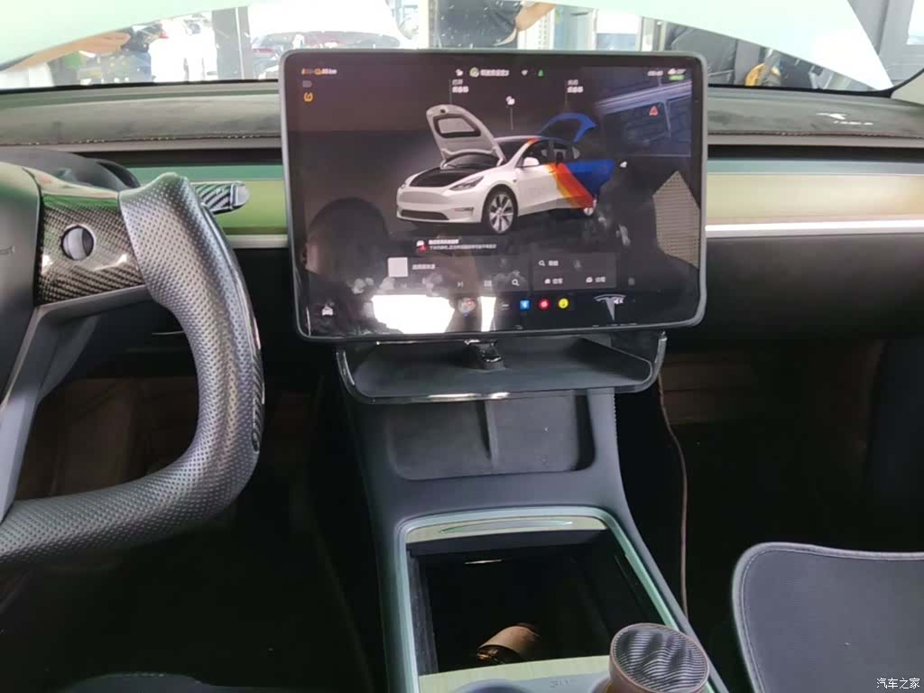 Tesla Model Y, 2022 13