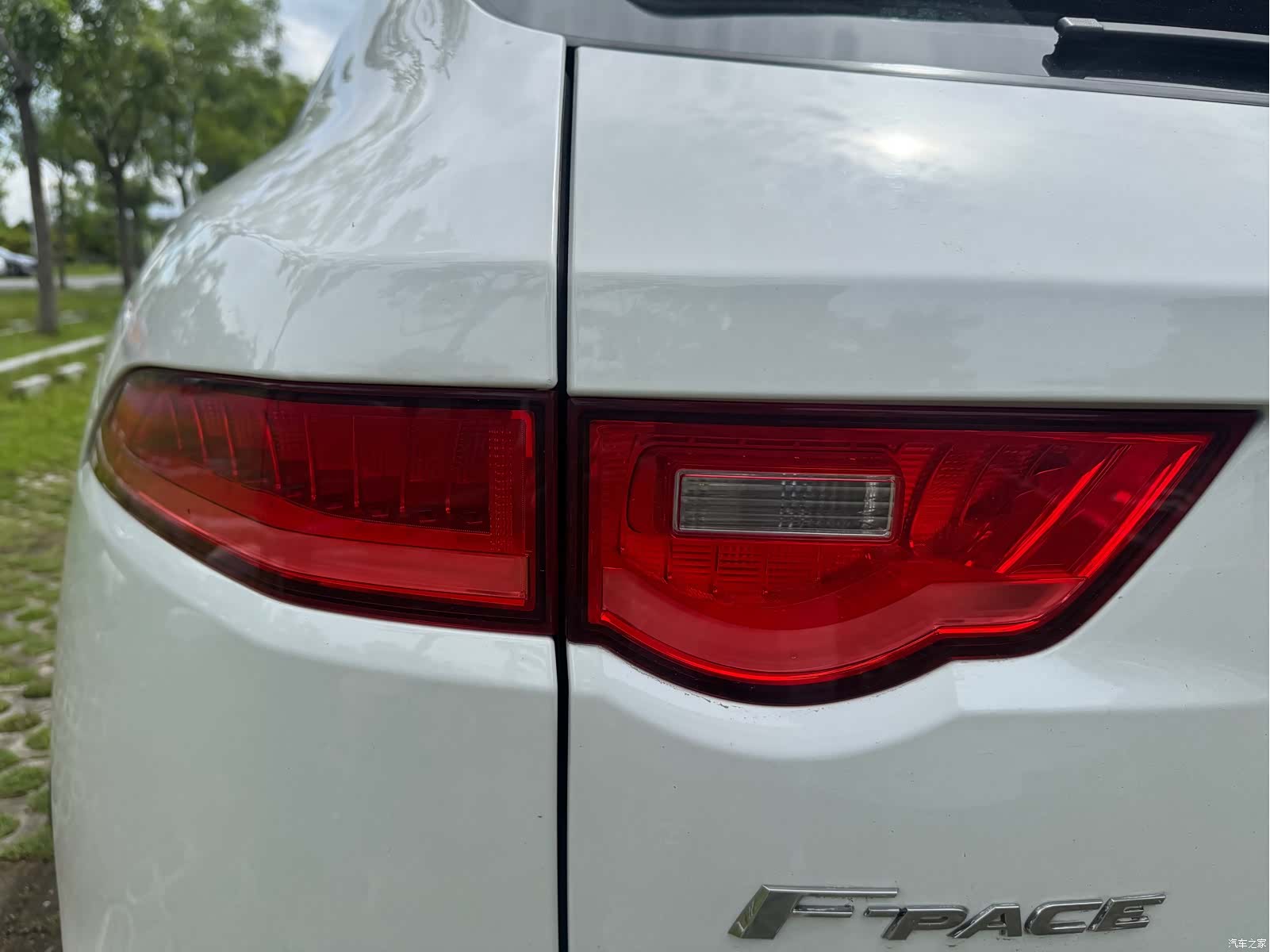 Jaguar F-PACE, 2017 10