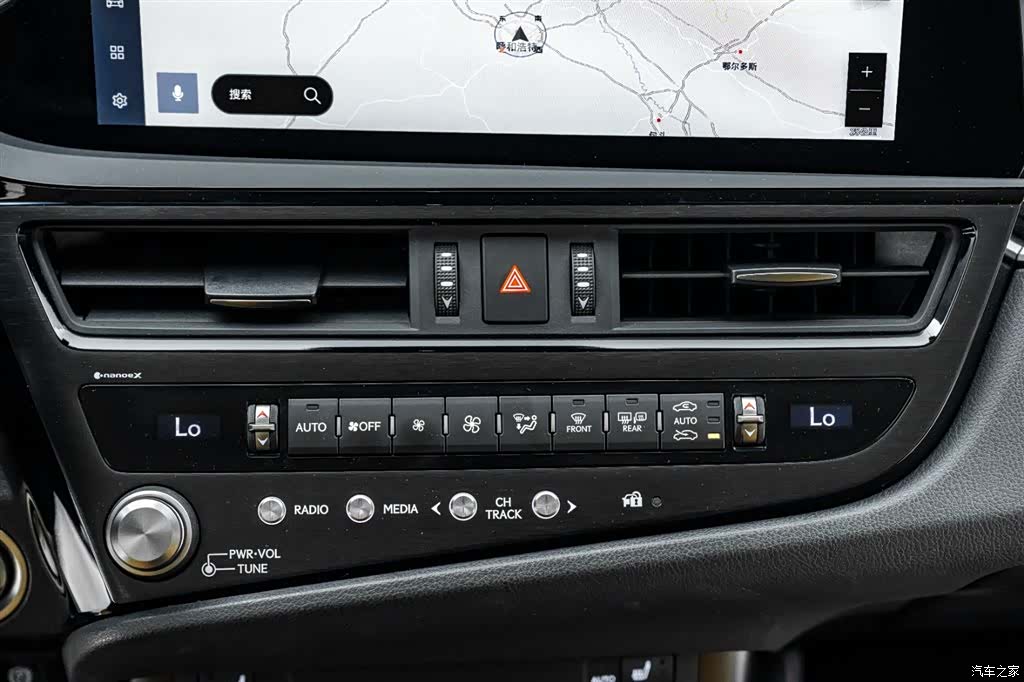 Lexus ES, 2023 32
