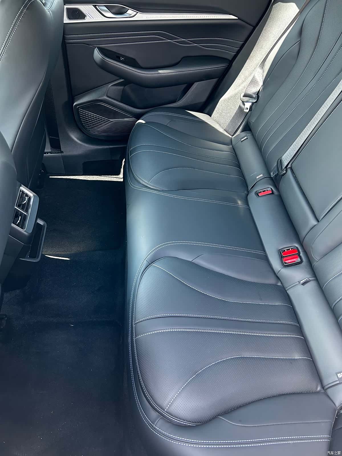 Geely Preface, 2025 12