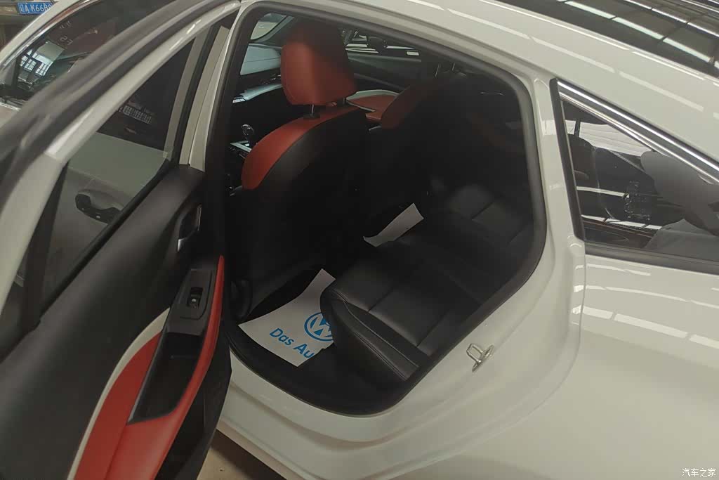 MG MG5, 2023 11