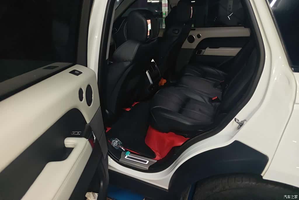Land Rover Range Rover, 2015 11