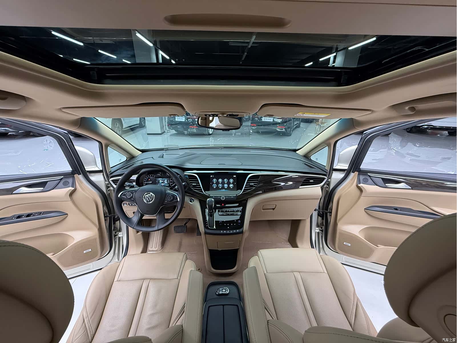 Buick GL8, 2019 7