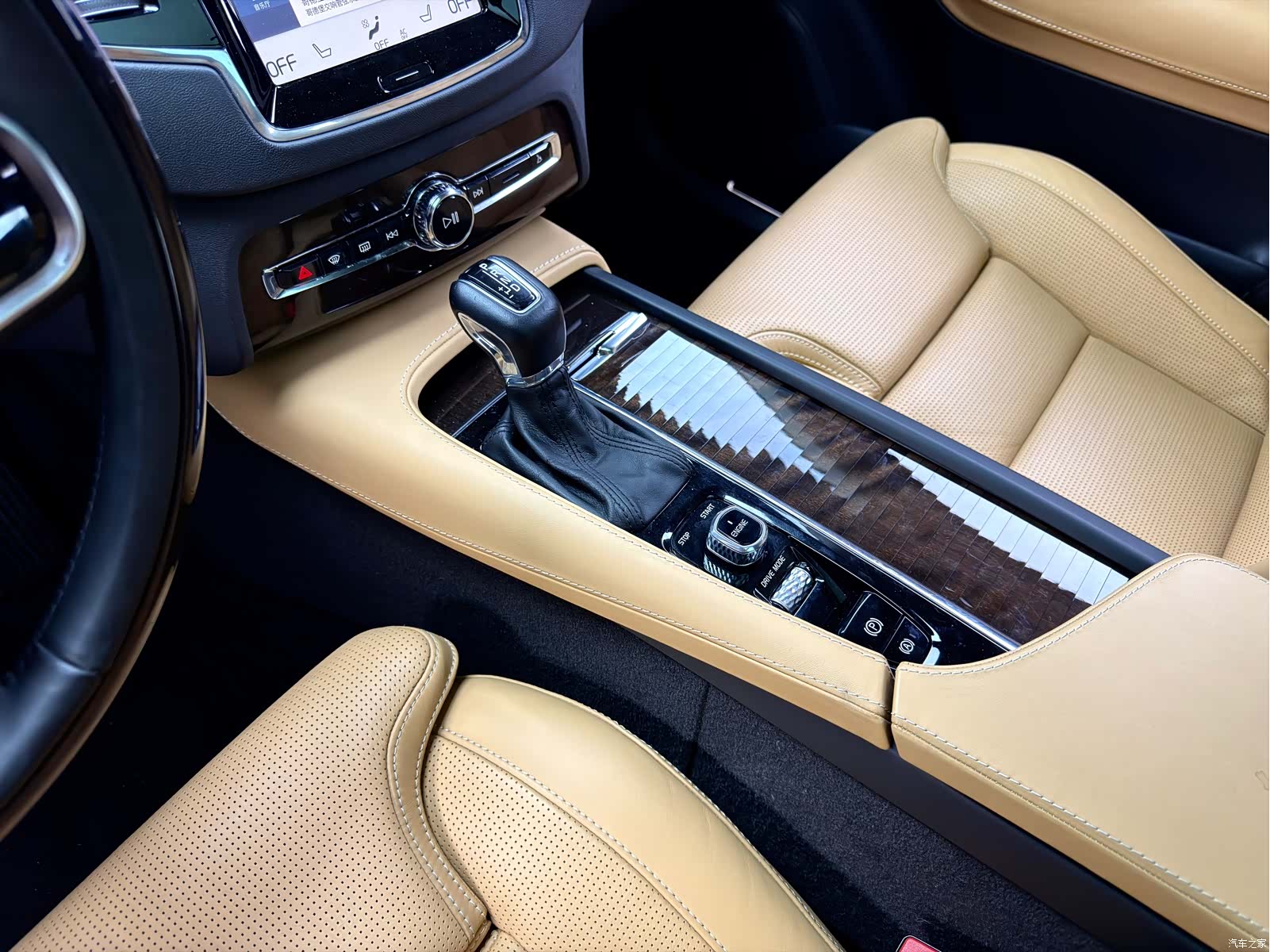Volvo XC90, 2016 10