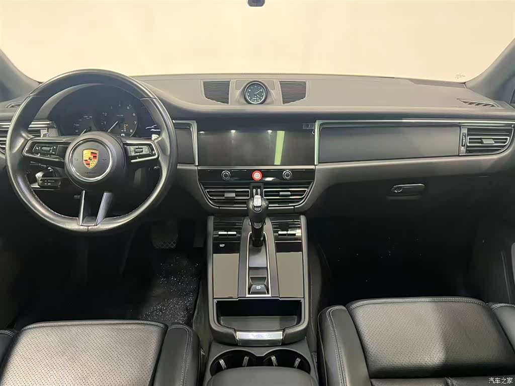 Porsche Macan, 2024 9