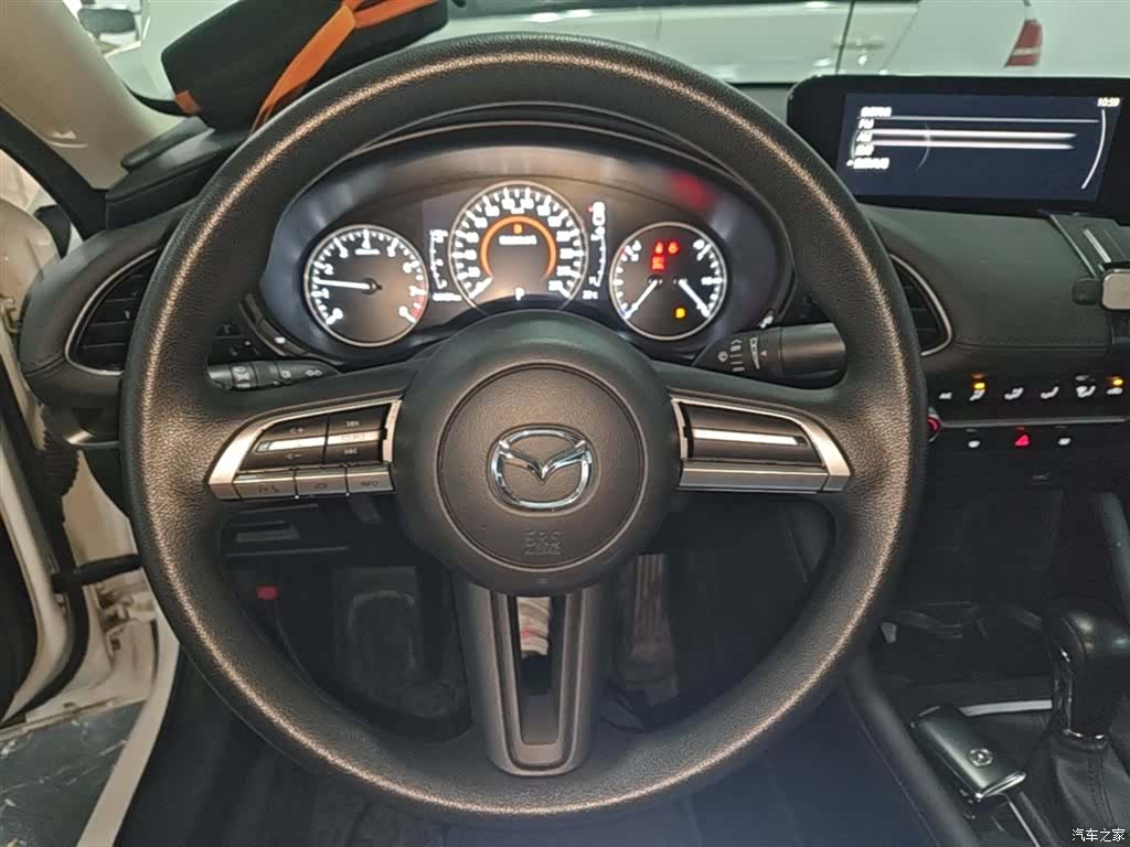 Mazda Mazda3, 2022 11