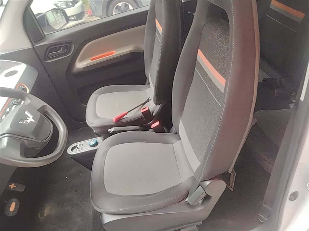 Wuling MINIEV, 2022 11