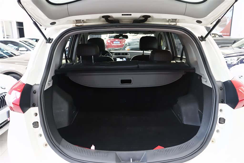 BAIC X65, 2015 21