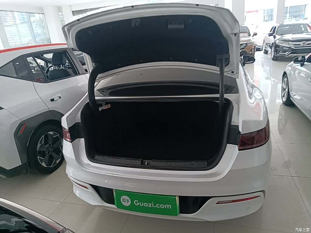 BYD Qin, 2023 19