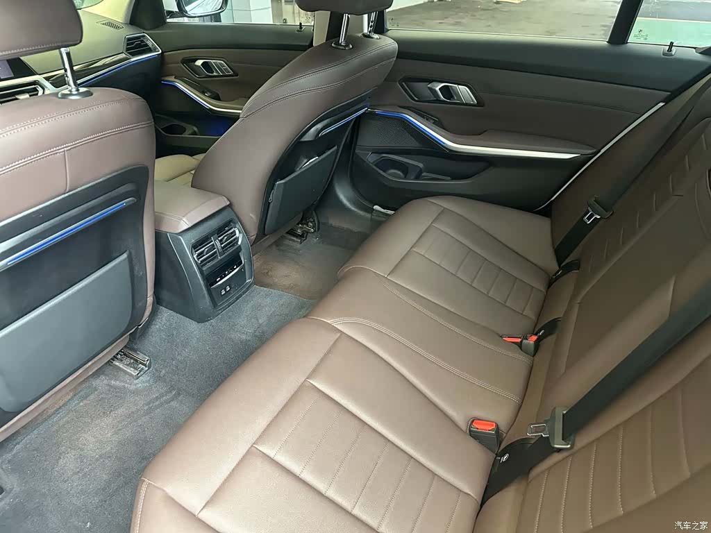 BMW 3 Series, 2021 7