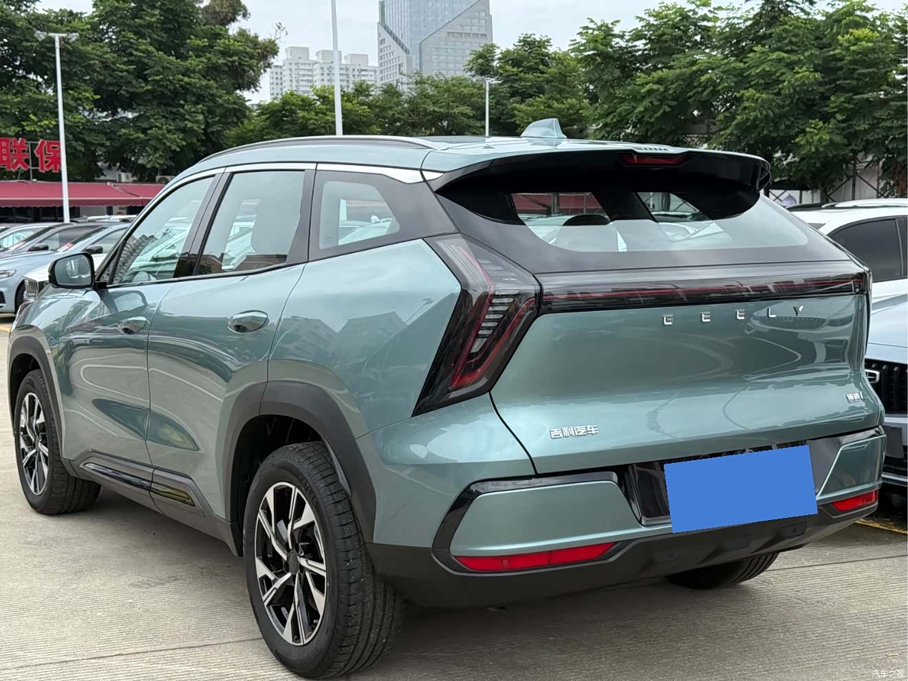 Geely Boyue, 2026 все фото