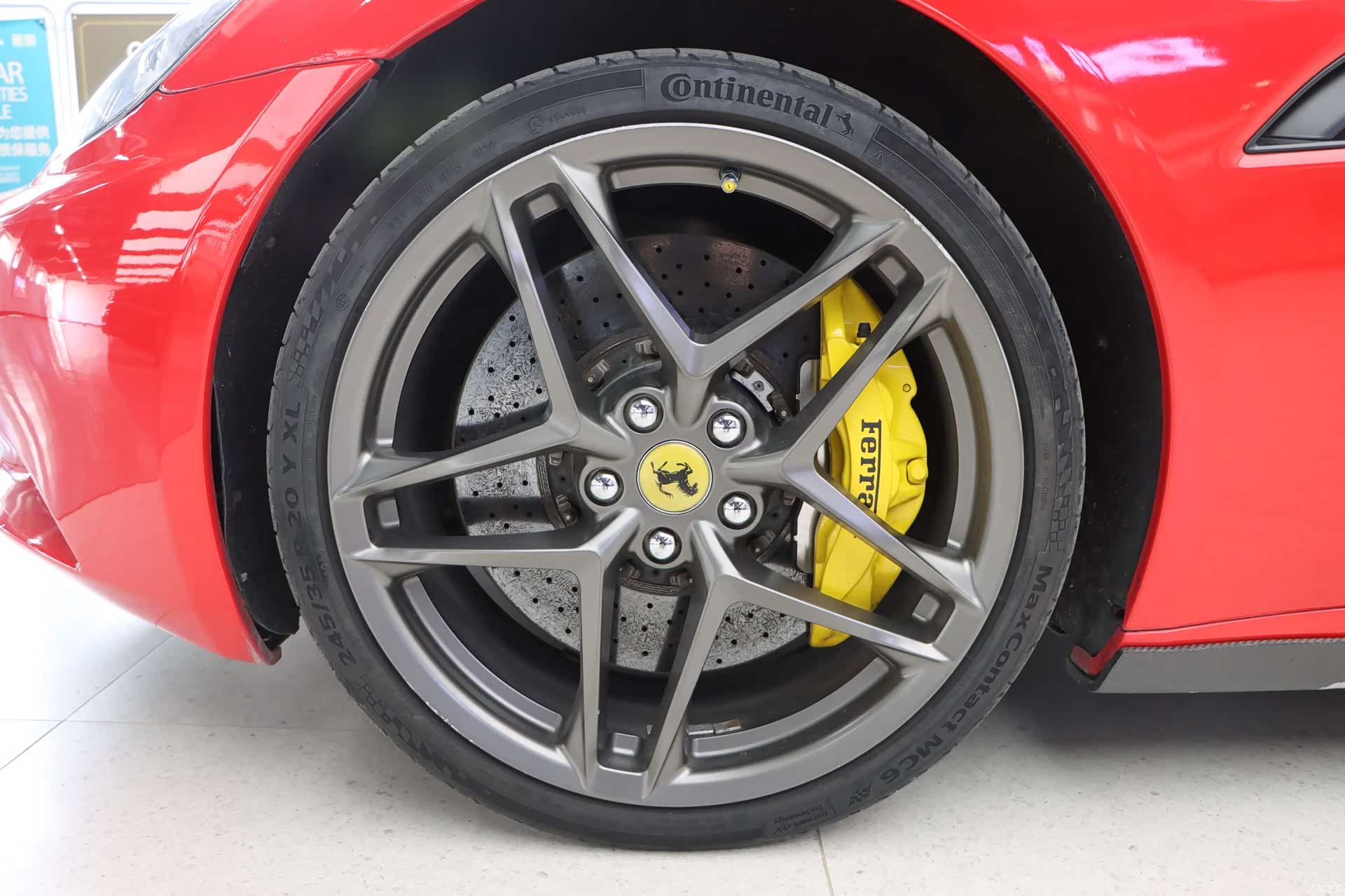 Ferrari California, 2012 9