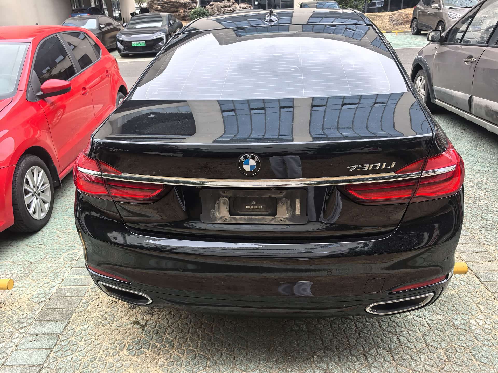 BMW 7 Series, 2017 16