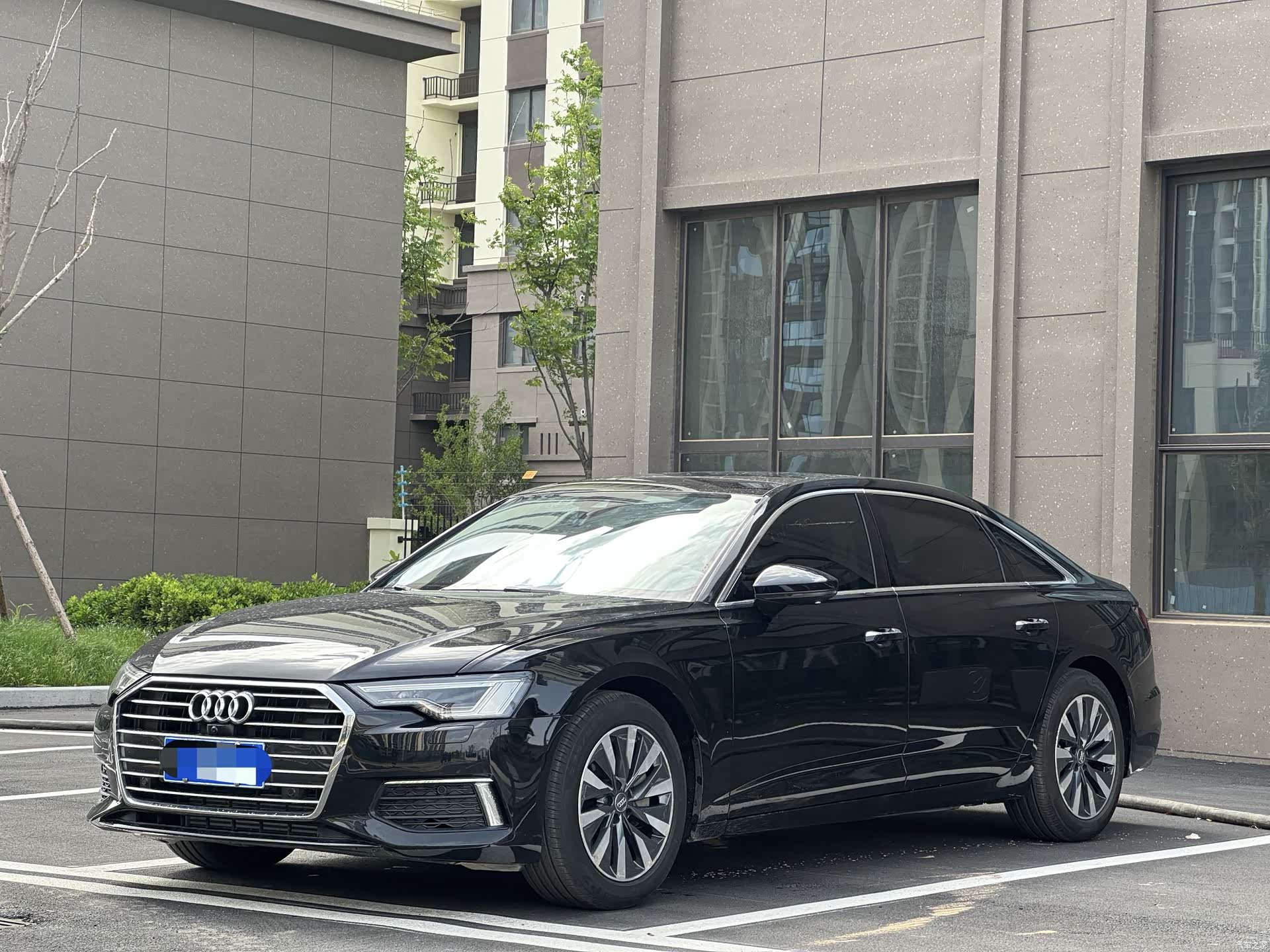 Audi A6L, 2021 3