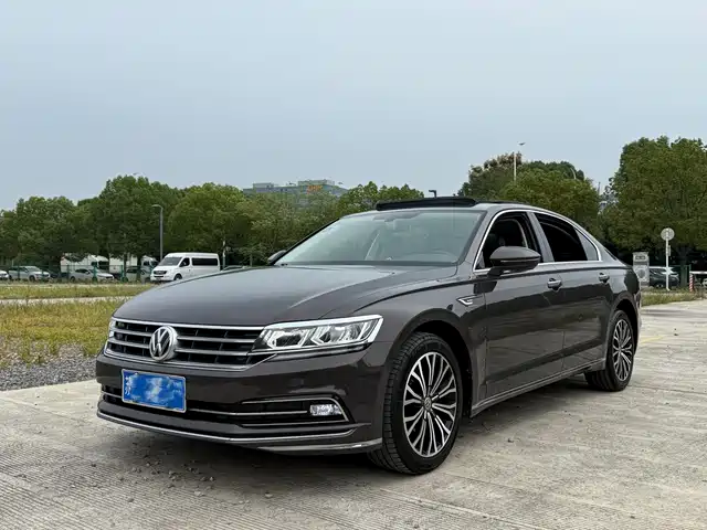 Volkswagen Phideon 2017 — купить из Китая под заказ