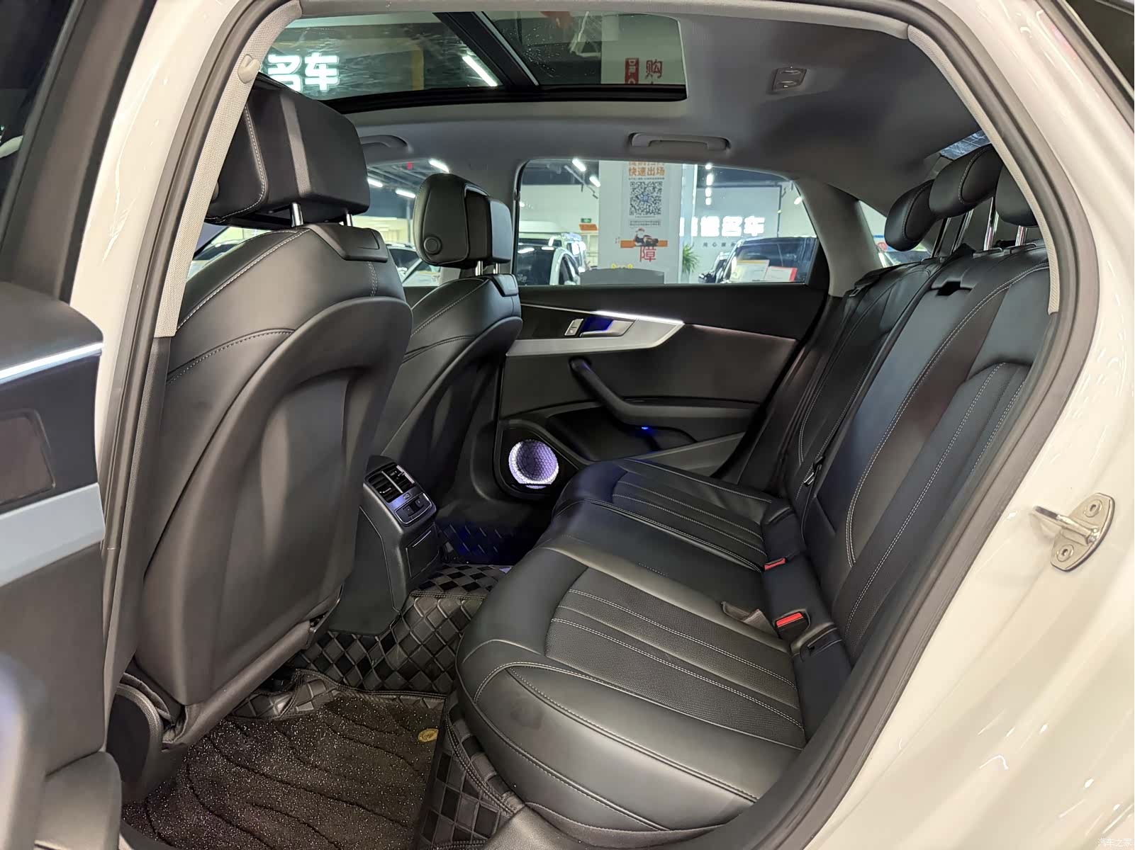 Audi A4L, 2025 6