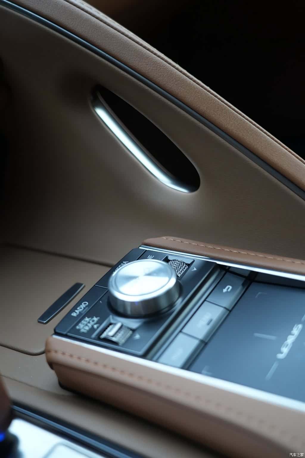 Lexus LC, 2018 14