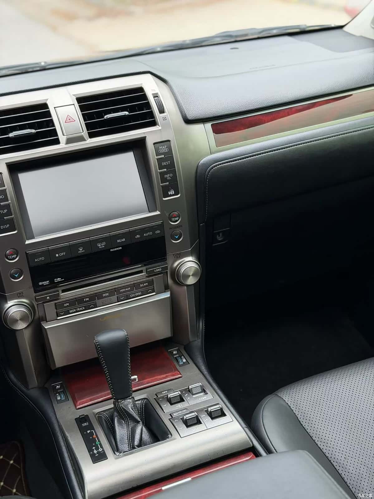 Lexus GX, 2013 7