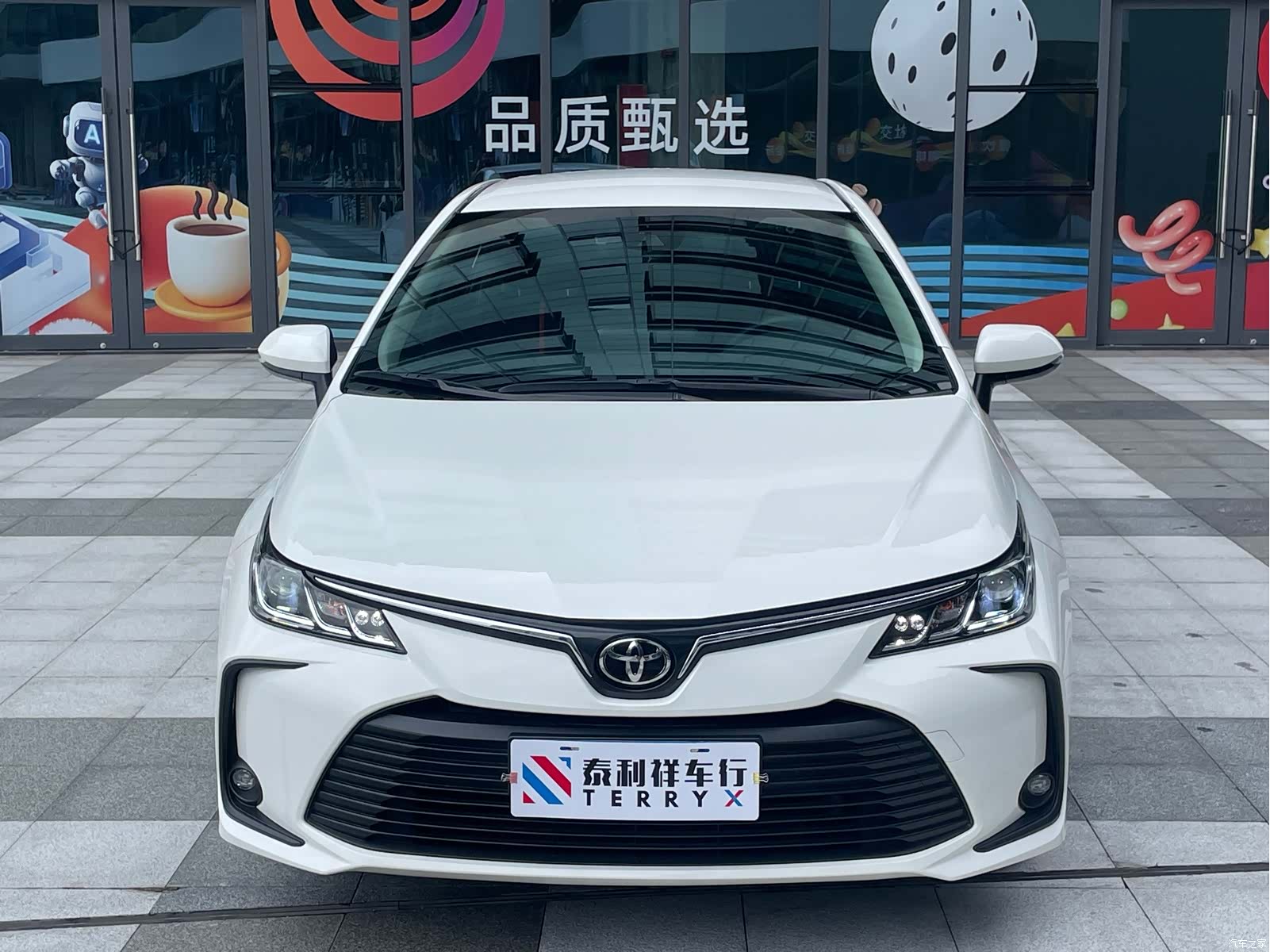 Toyota Corolla, 2023 все фото