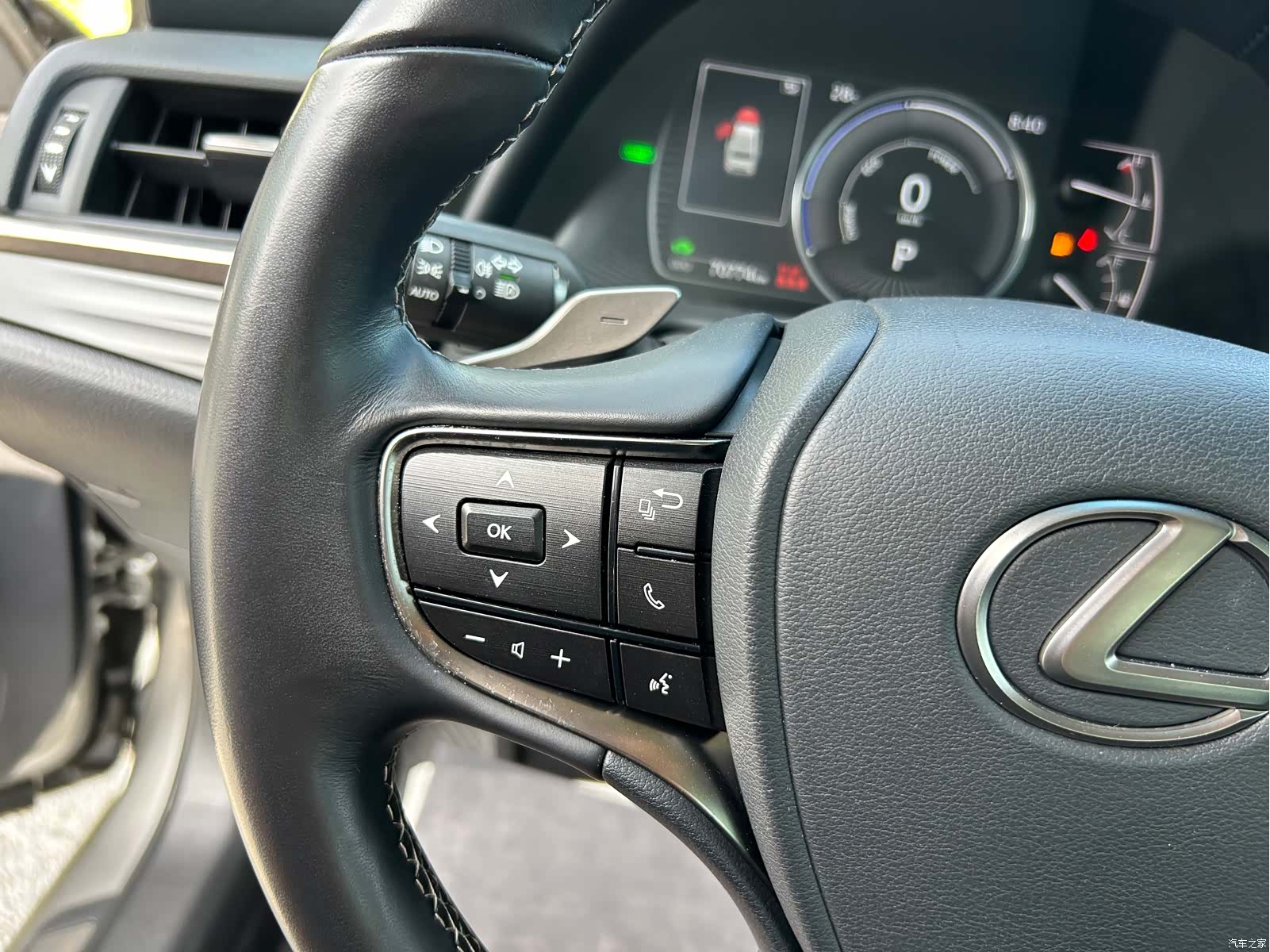 Lexus ES, 2021 8