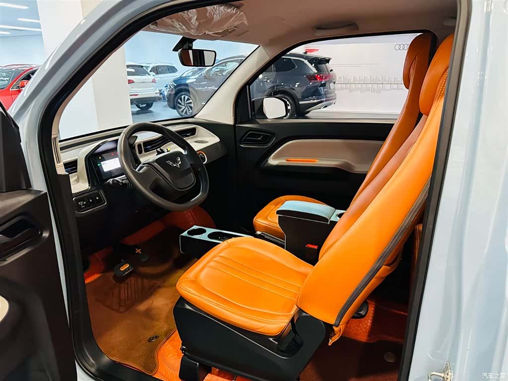 Wuling MINIEV, 2021 10
