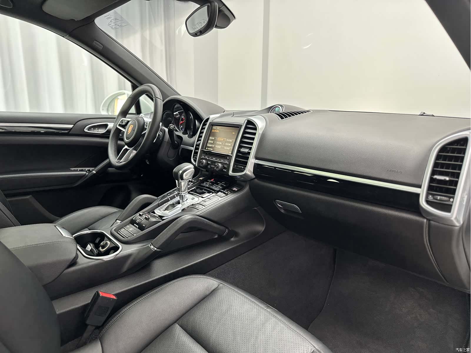 Porsche Cayenne, 2015 37