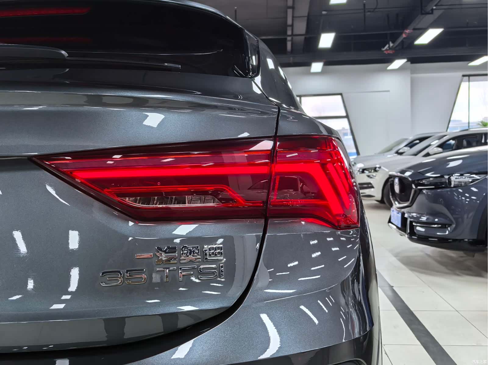 Audi Q3, 2022 все фото