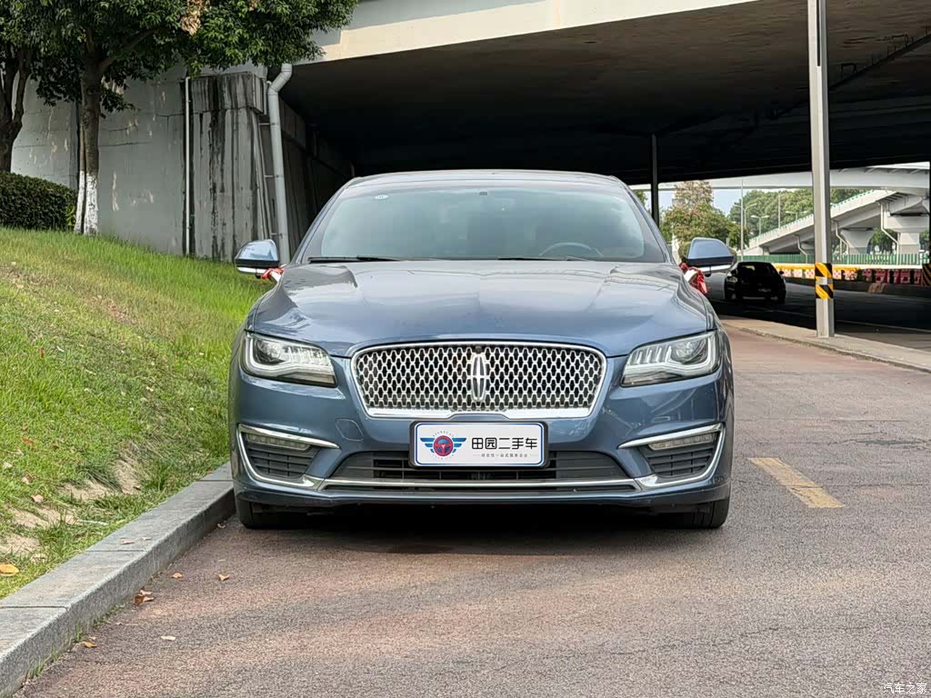 Lincoln MKZ, 2018 2
