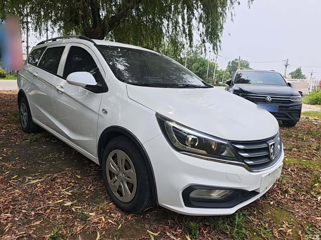 Wuling 310W, 2018 4