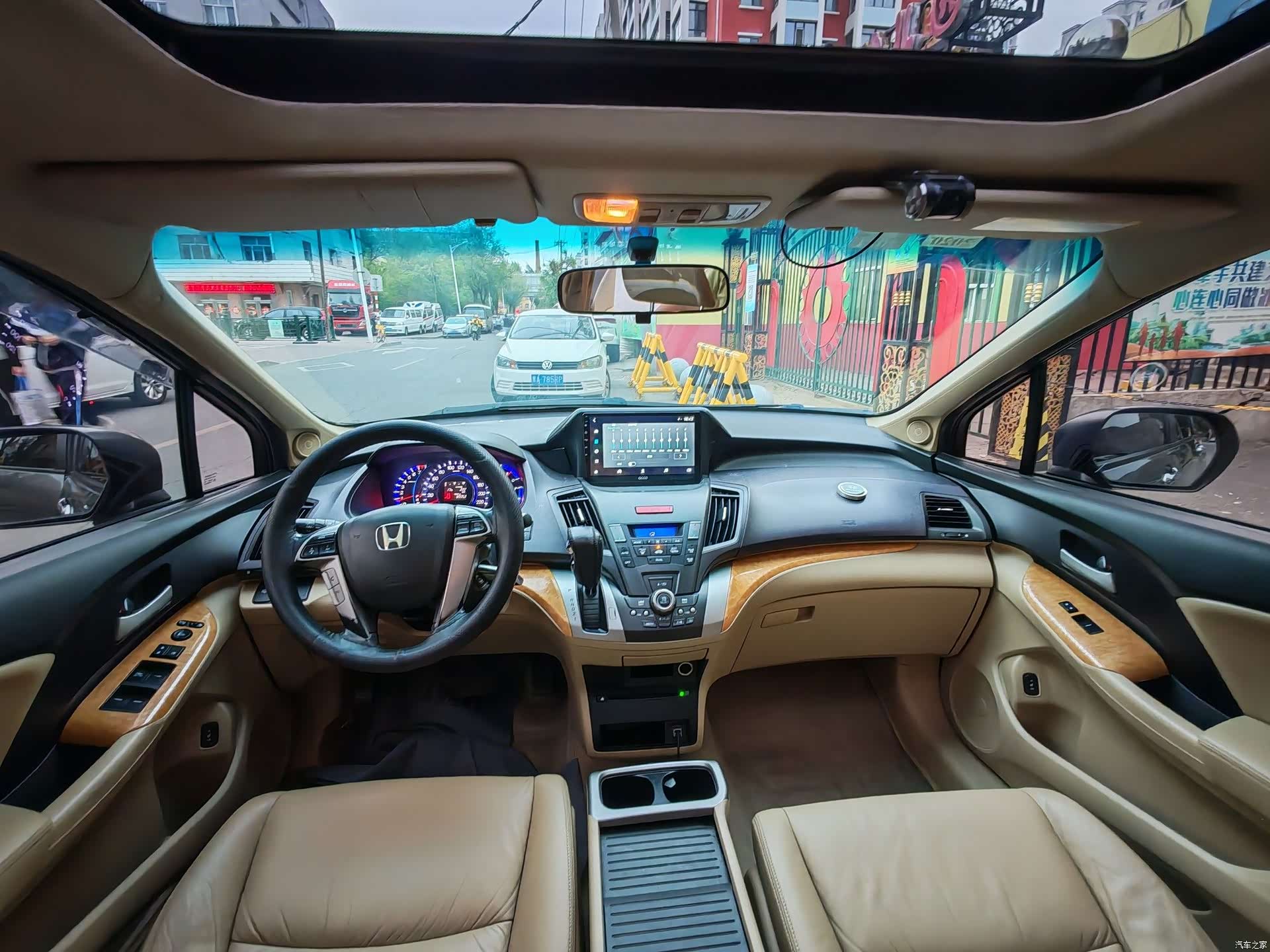 Honda Odyssey, 2011 8
