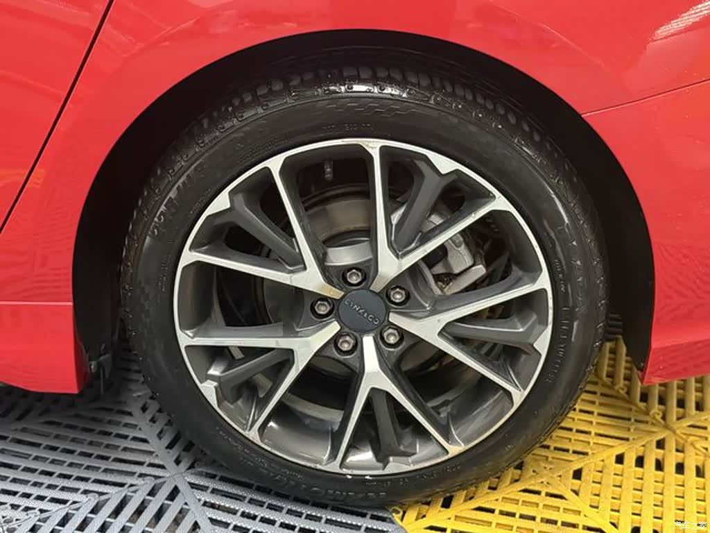 Lynk & Co 01, 2018 13