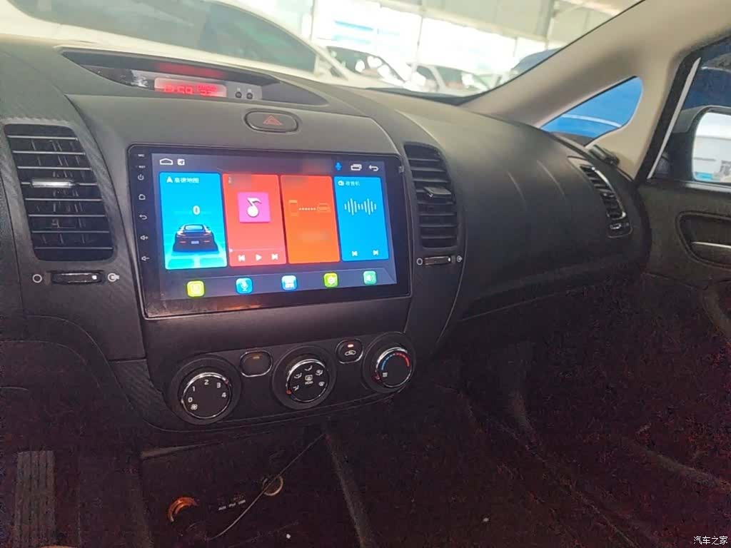 Kia K3, 2015 10