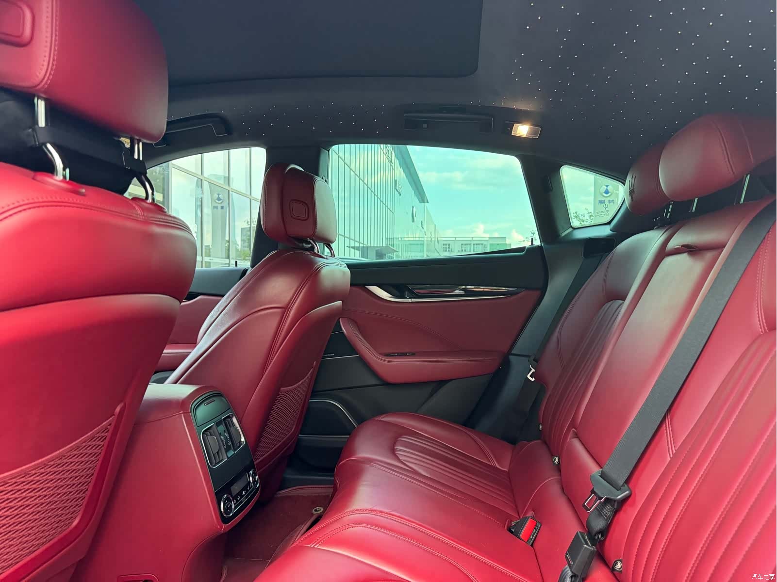Maserati Levante, 2018 8