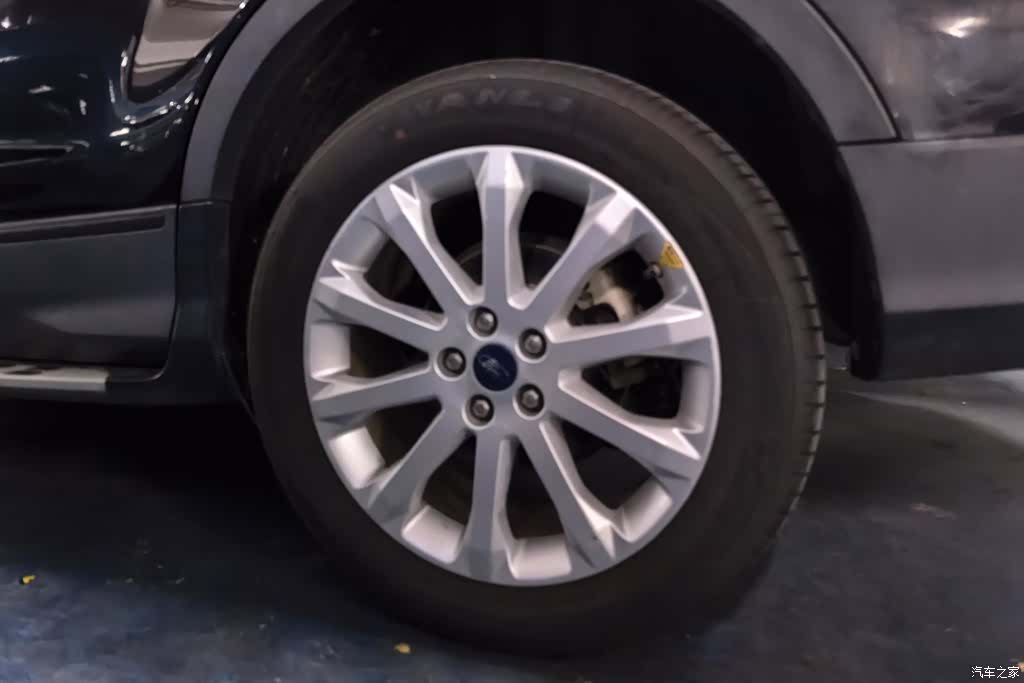 Ford Kuga, 2016 6