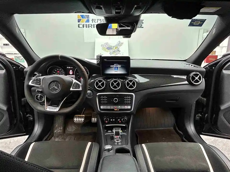 Mercedes-Benz GLA AMG
