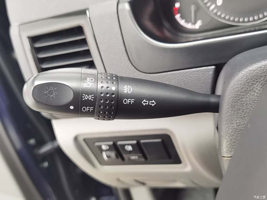 BAIC M20, 2014 21