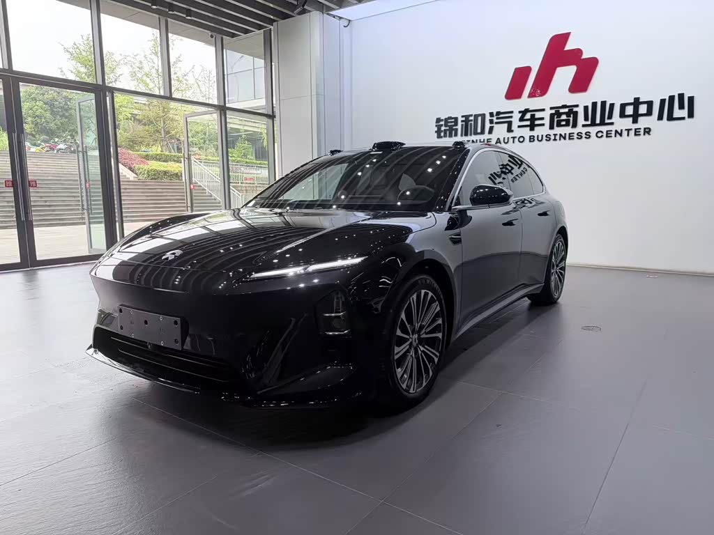 NIO ET5